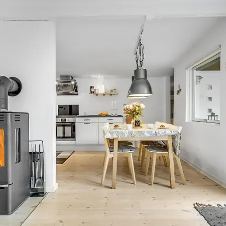 Nice In With Kitchen